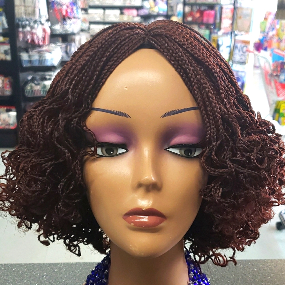 Short wigs with curls